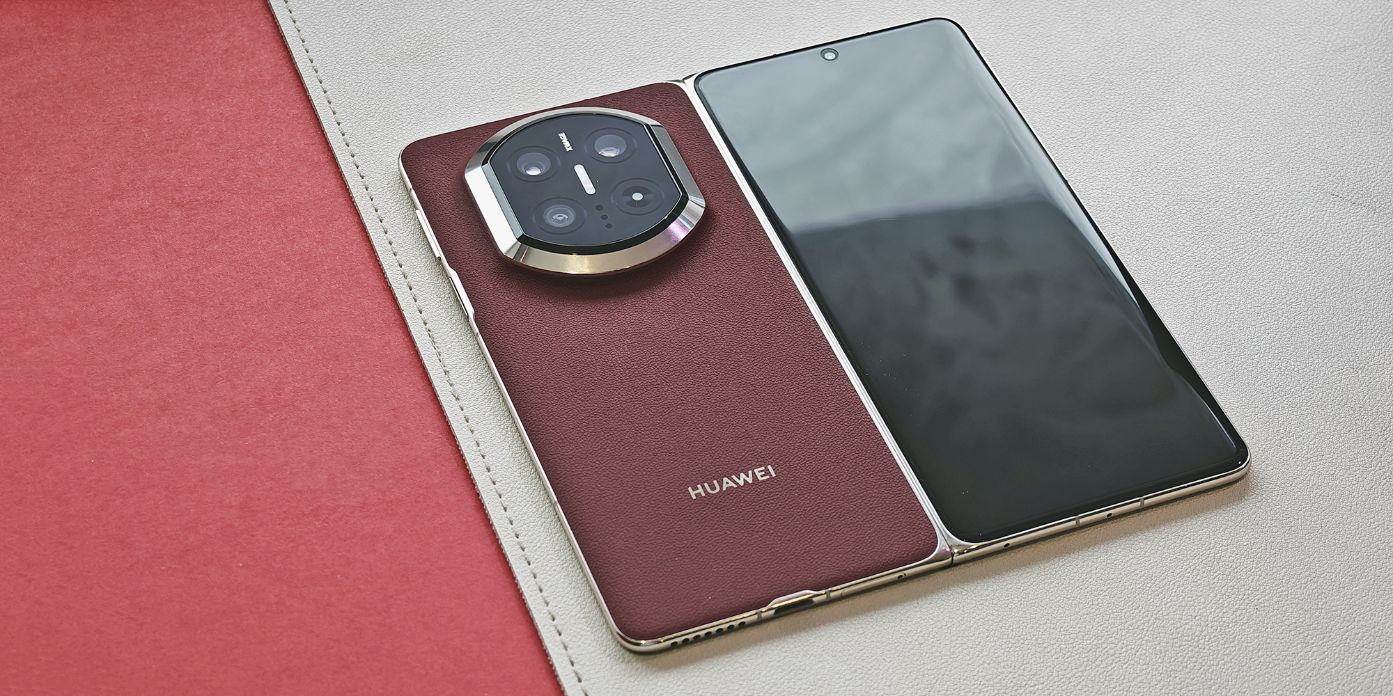 Обзор Huawei Mate X7 — компактного и надёжного складного смартфона Обзор Huawei Mate X7 — компактного и надёжного складного смартфона