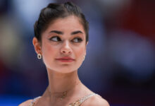 Минута отдыха Петросян прыгнула чистый четверной на Олимпиаде-2026. Прямо на глазах Тутберидзе Спорт 