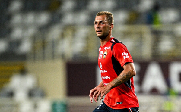 Минута отдыха «Зенит» и ЦСКА мощно обновились. «Спартак» стал не похож сам на себя Спорт Минута отдыха «Зенит» и ЦСКА мощно обновились. «Спартак» стал не похож сам на себя Спорт