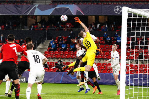 Минута отдыха «ПСЖ» крупно подставил Сафонова. Так много во Франции россиянин еще не пропускал Спорт 