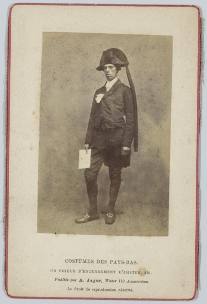 Минута отдыха Чёрный вестник Старого Нью-Йорка: как в колониальном городе объявляли печальные новости Интересное 