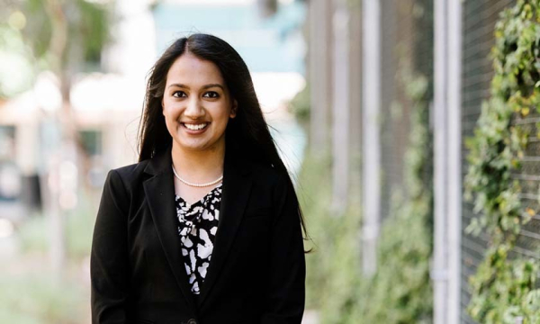 Минута отдыха Школьница в 13 лет чистила аквариумы в лаборатории, а в 16 написала первое научное исследование Дети 