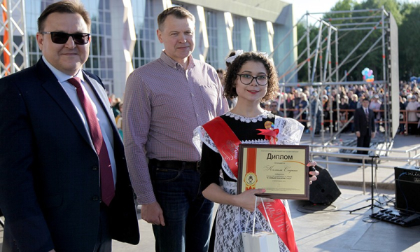 Минута отдыха «Мама, я отчислилась из меда, у меня завтра ЕГЭ». Камила Сафина поступила в престижный вуз, а потом изменила все Дети Минута отдыха «Мама, я отчислилась из меда, у меня завтра ЕГЭ». Камила Сафина поступила в престижный вуз, а потом изменила все Дети