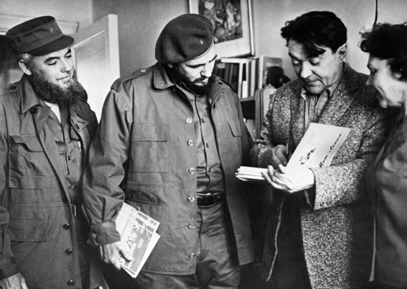 Минута отдыха Советский фонд мира: народная дипломатия во имя мира и интересов Родины История 