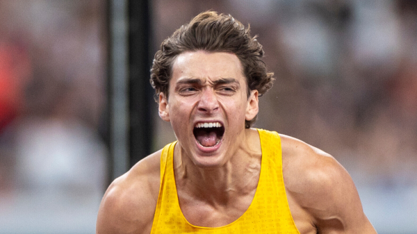 Минута отдыха Арман Дюплантис в 15‑й раз обновил мировой рекорд в прыжках с шестом Спорт Минута отдыха Арман Дюплантис в 15‑й раз обновил мировой рекорд в прыжках с шестом Спорт