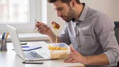 Минута отдыха Всё больше россиян приносят в офис еду из дома в контейнерах Общество Минута отдыха Всё больше россиян приносят в офис еду из дома в контейнерах Общество