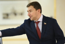 Минута отдыха «Сломить меня не получится». Российскому чемпиону вернули флаг… всего на два дня Спорт 