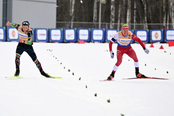 Минута отдыха Такой Большунов не по зубам даже Коростелеву. Александр просто в бешеной форме! Спорт 