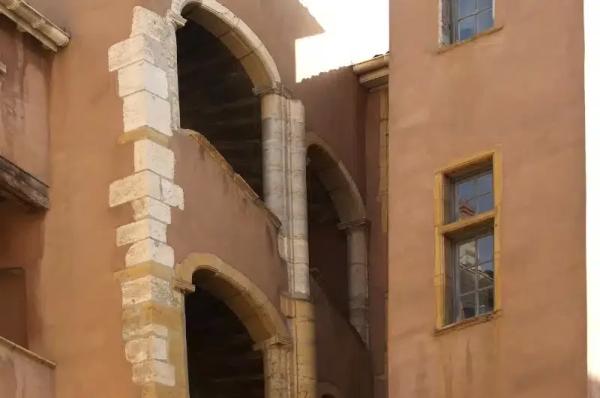 Минута отдыха Тайные шёлковые лабиринты, спасшие Лион в древности и ставшие изюминкой современности Интересное 