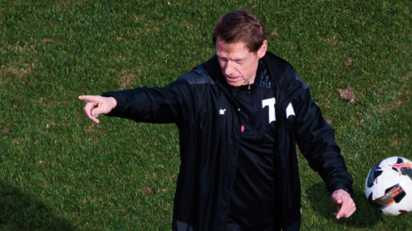 Минута отдыха «Торпедо» в день рождения Кононова одержало победу на «Челябинском» в Первой лиге Спорт Минута отдыха «Торпедо» в день рождения Кононова одержало победу на «Челябинском» в Первой лиге Спорт