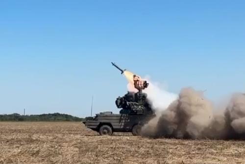 Минута отдыха ЗРК «Оса-АКМ» прикрывает небо Херсонщины: за месяц сбито более 20 целей, включая ударные БПЛА самолётного типа Армия Минута отдыха ЗРК «Оса-АКМ» прикрывает небо Херсонщины: за месяц сбито более 20 целей, включая ударные БПЛА самолётного типа Армия