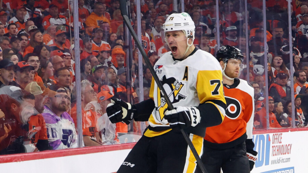 Минута отдыха Массовое побоище в плей-офф НХЛ. Команда Малкина на грани катастрофы Спорт 