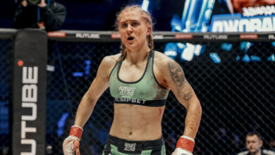 Минута отдыха Постарнакова выиграла дебютный бой в PFL и отпраздновала победу с российским флагом Спорт 