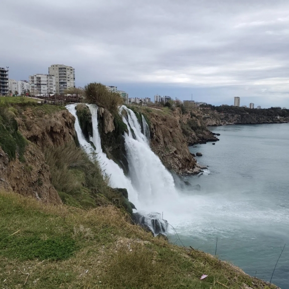 Минута отдыха Рубль покоряет турецкие берега Туризм 