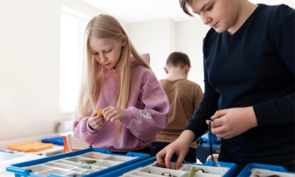 Минута отдыха В 10-м классе можно не выбирать профиль. Что ждет старшеклассников в 2027 году Дети 