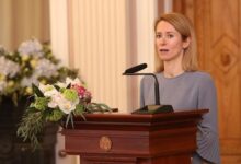 Минута отдыха Каллас заявила, что Путин должен прекратить огонь, чтобы мирные переговоры по Украине состоялись Политика 