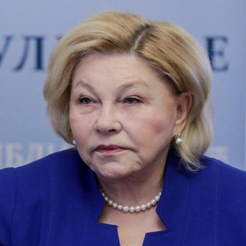 Минута отдыха «Жаль, что епископ Питирим не знает, что театр зарождался в том числе и в церкви», - депутат, актриса Елена Драпеко Культура 