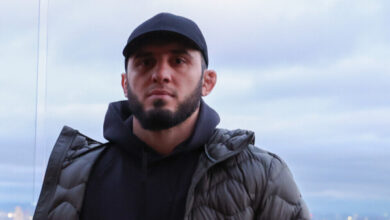 Минута отдыха Чемпион UFC Ислам Махачев показал, как поймал двухметровую акулу Спорт 