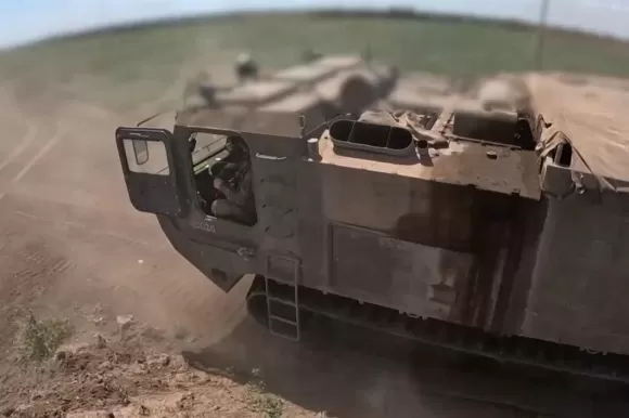 Минута отдыха Одна ракета – одна цель: арктический ЗРК «Тор-М2ДТ» защищает небо Донбасса Армия 